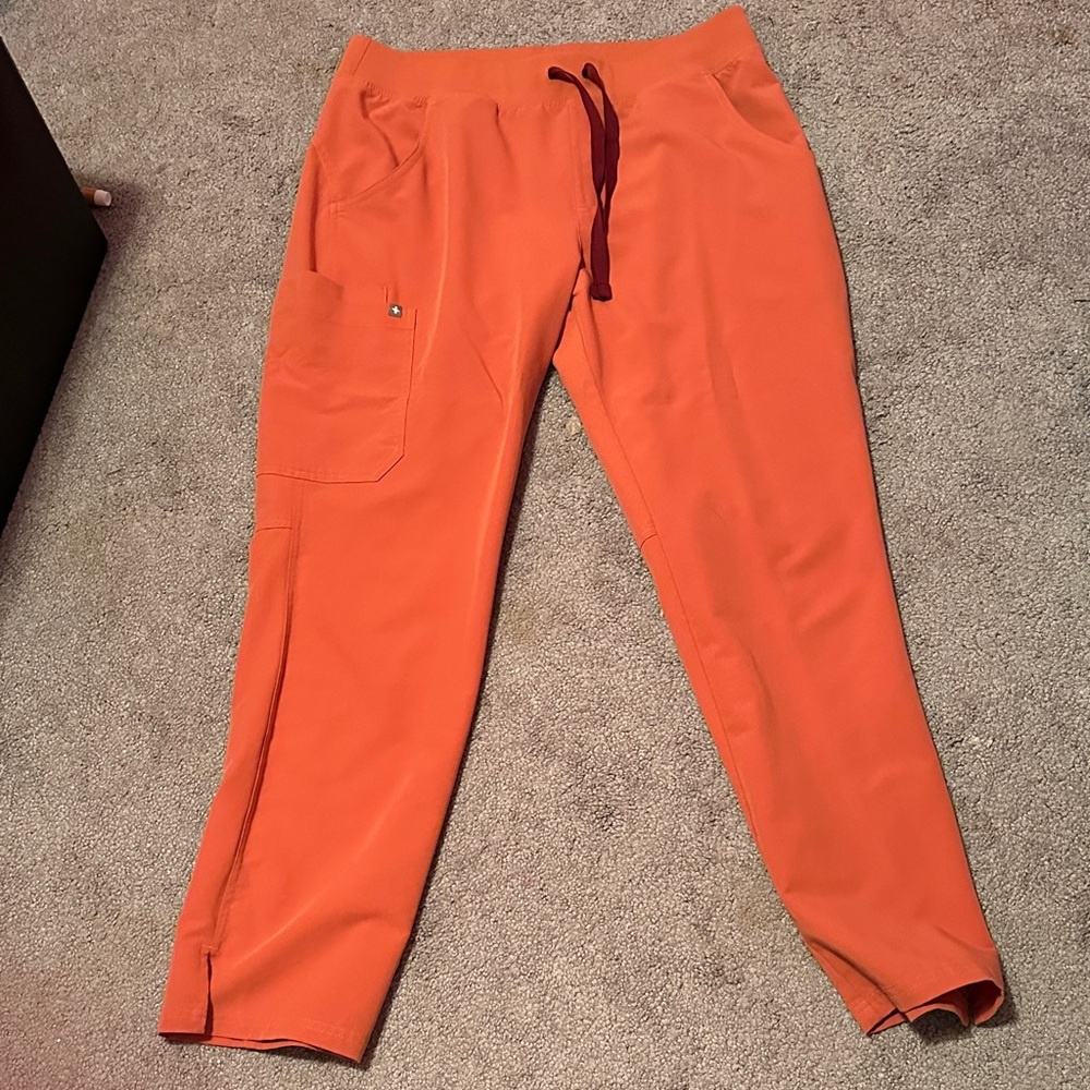 Figs Women's Spiced Cider Kade Scrub Pants with Burgundy Drawstring